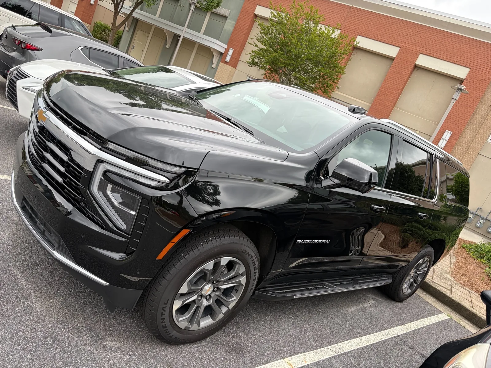 2025 Chevrolet Suburban LS